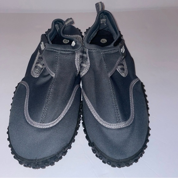 Air Balance Black Slip-On Loafers with Textured Sole - Picture 1 of 5